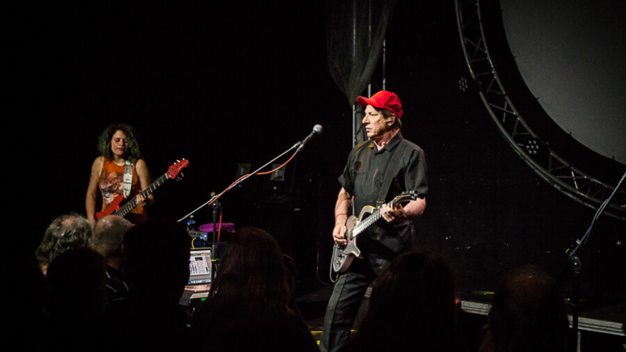 Adrian Belew