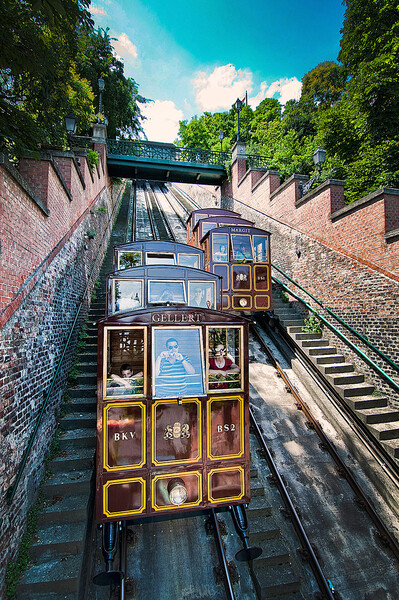 Budapešť