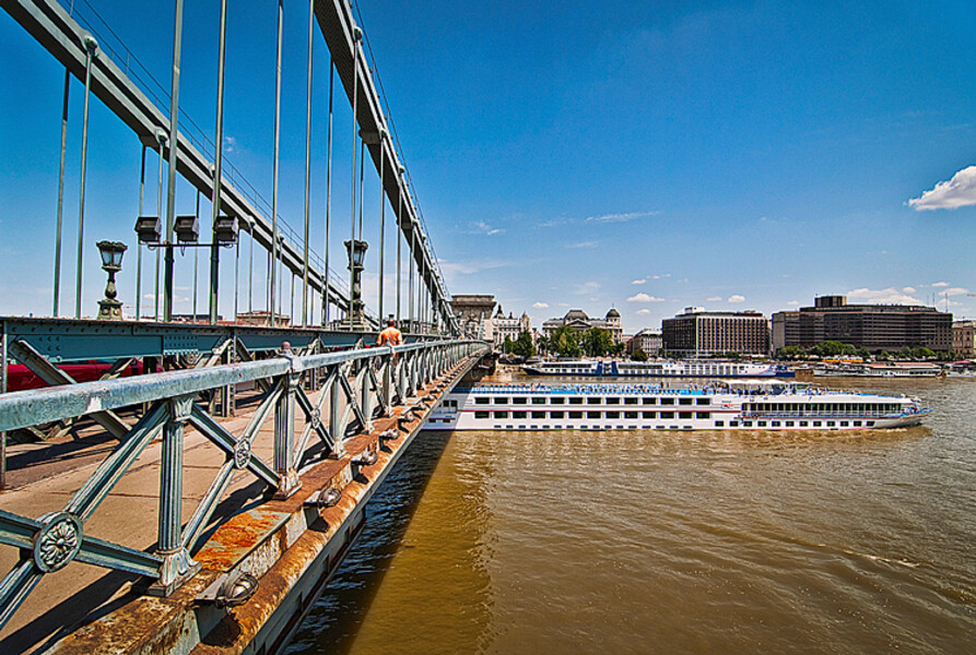Budapešť