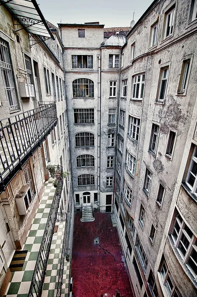 Budapešť